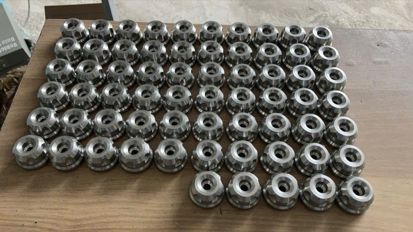 Lô chi tiết bạc tiện CNC chính xác tại xưởng Thata Vietnam