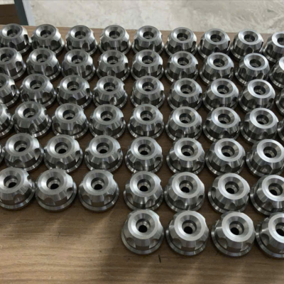 Gia công tiện CNC